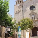 Konukevi L'hostalet Tossa de Mar