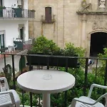 L'hostalet Konukevi Tossa de Mar