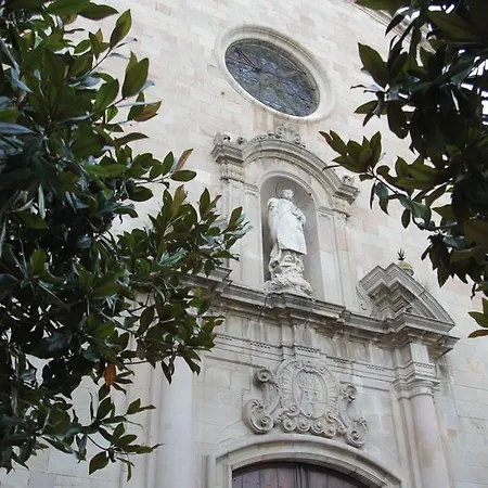 Konukevi L'hostalet 3*